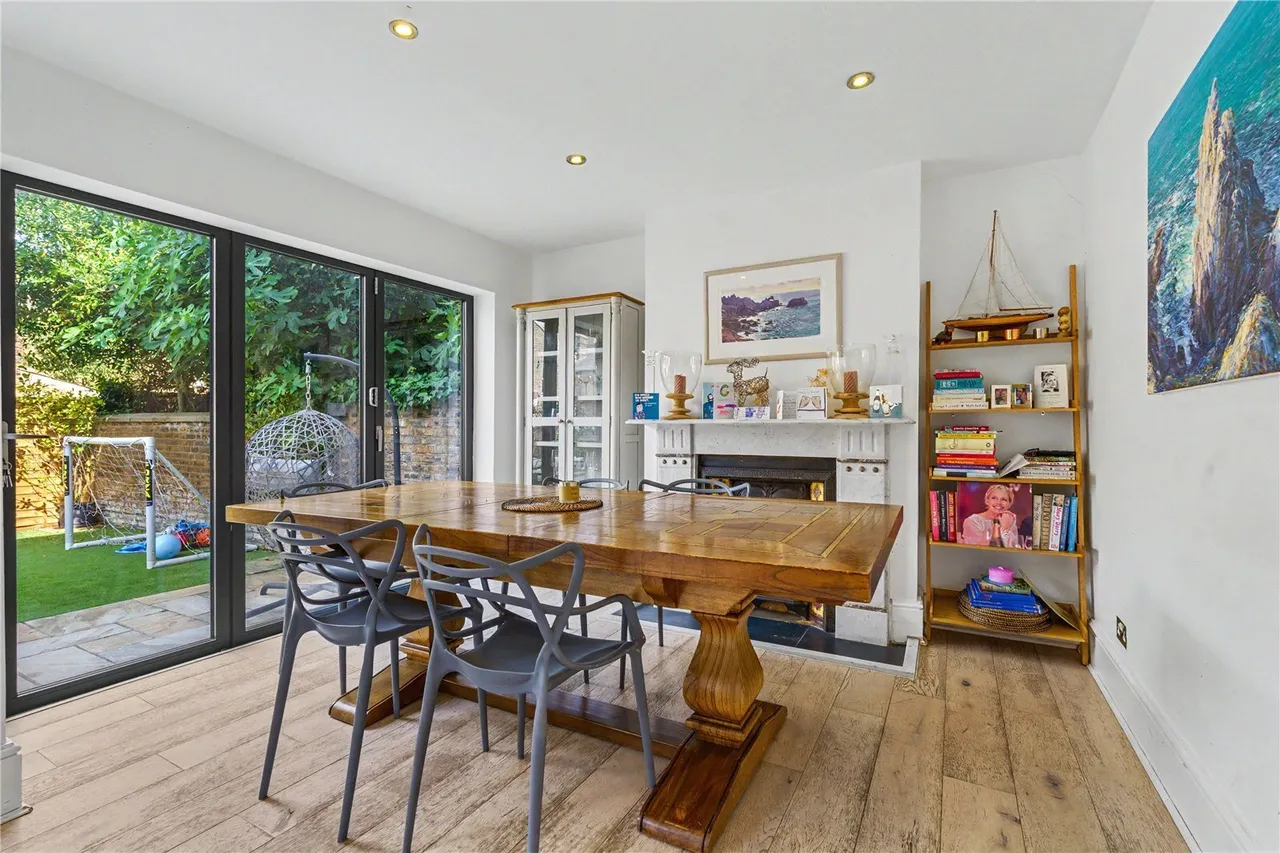 Dafforne Road, London, SW17, photo 5