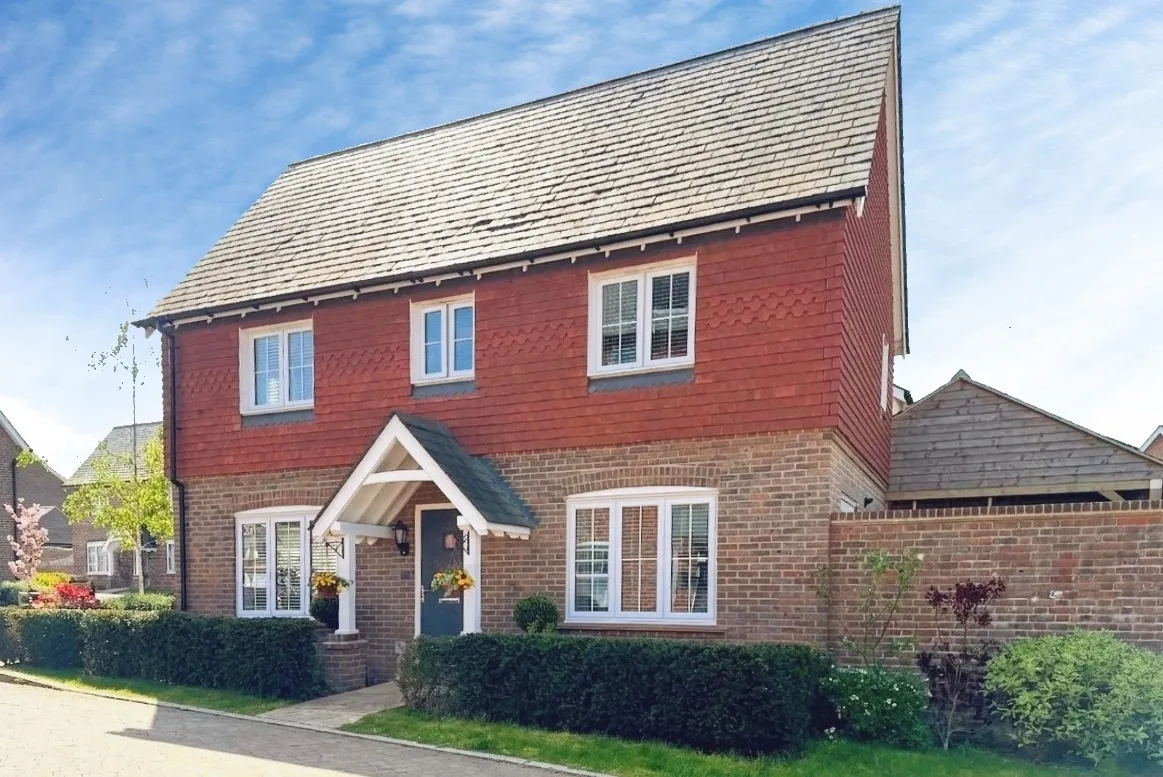 3 bed house for sale — Deepford Crescent, Hook, Hampshire, RG27 9YU
