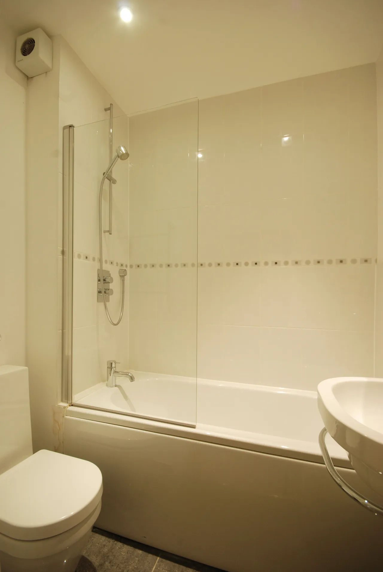 4 Hilltop Court, 14-16 Alexandra Road, London, photo 8
