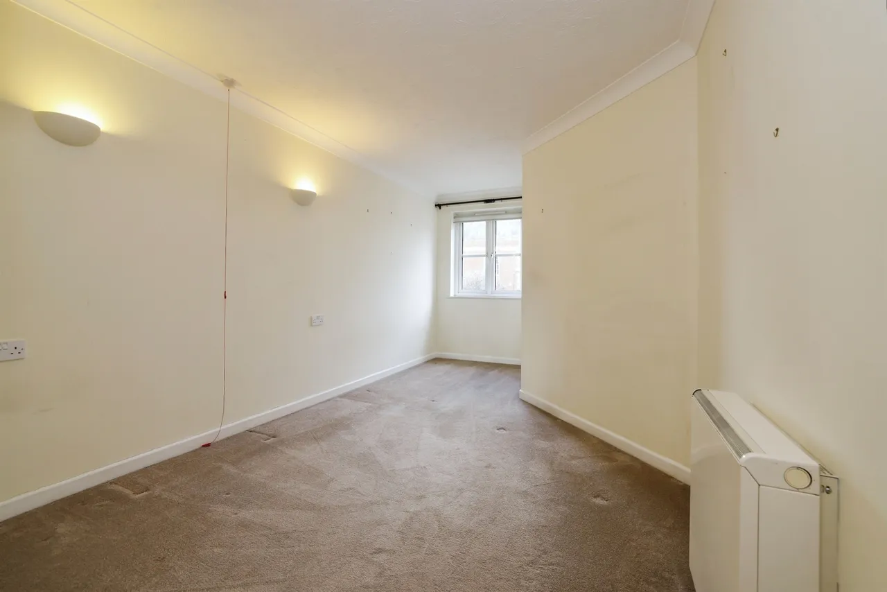 Archers Court, Salisbury, SP1, photo 5