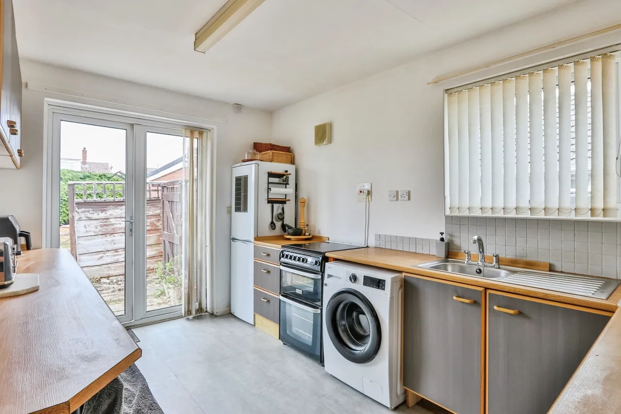 West Mill Crescent, Wareham, BH20, photo 4