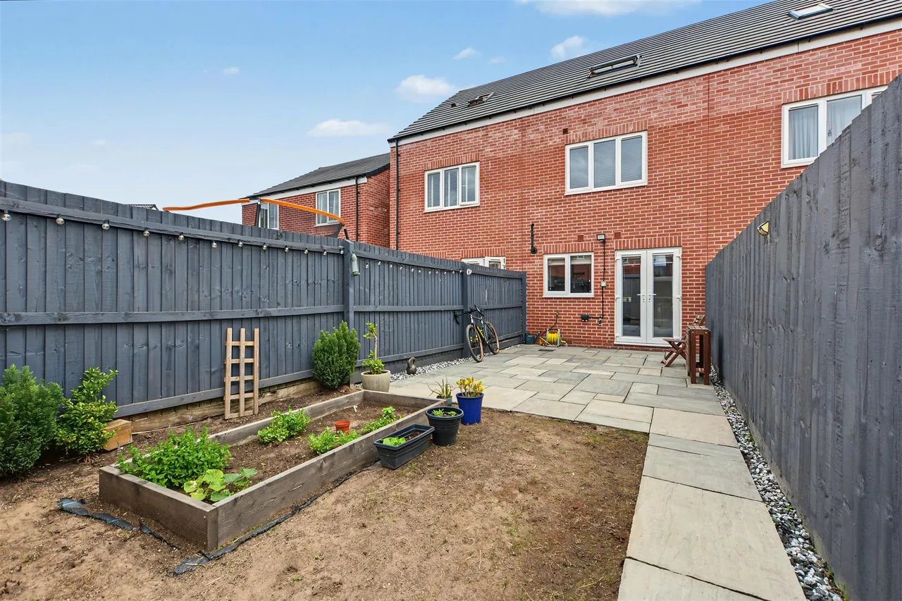 Cherry Blossom Road, Stoke Bardolph, NG14, photo 10