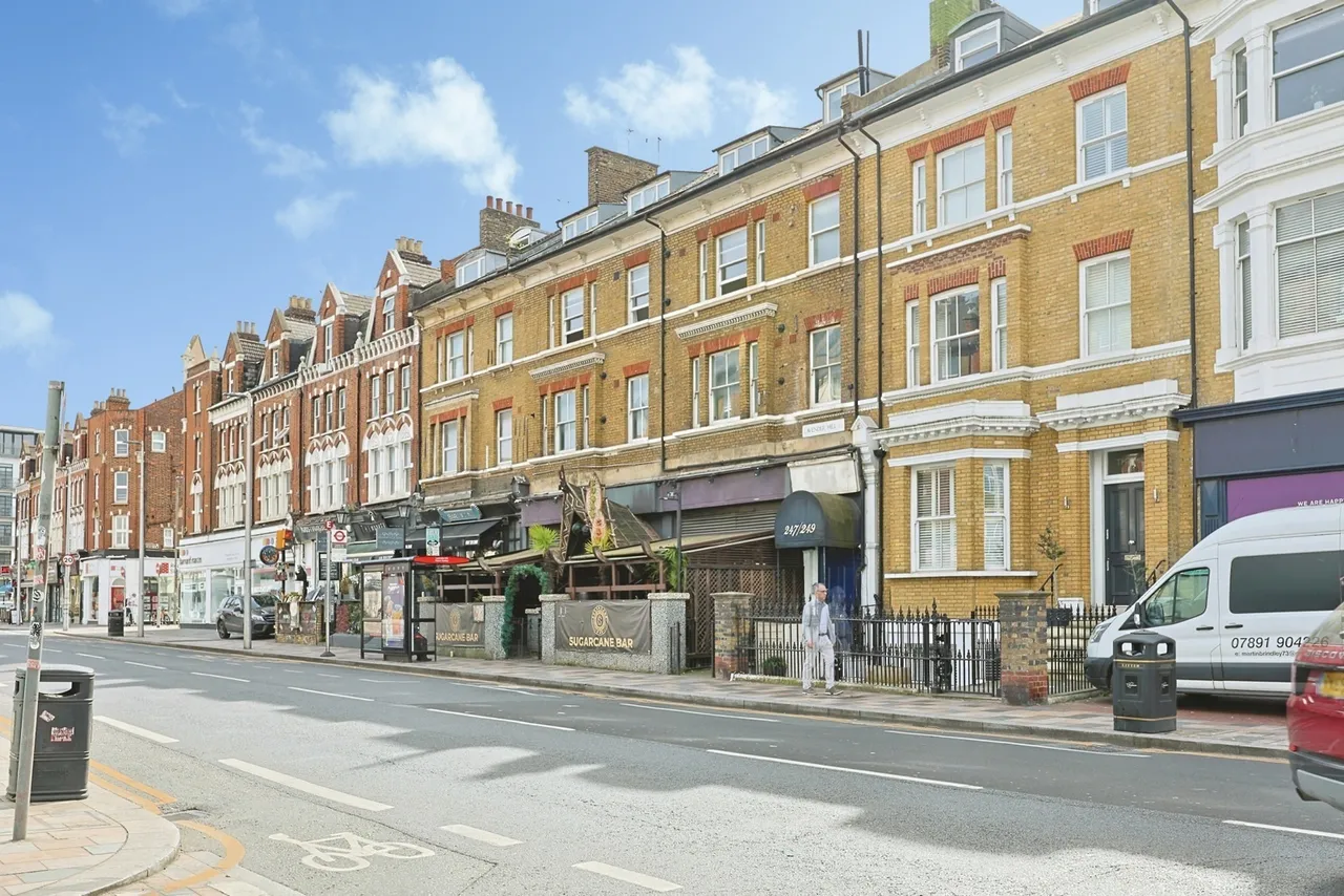 Lavender Hill, Battersea, London, SW11, photo 14