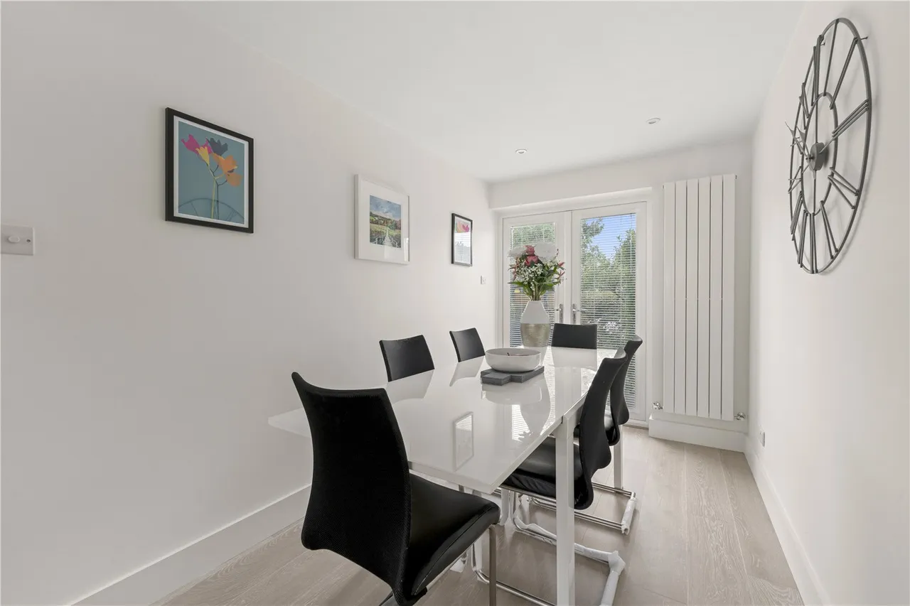 Saxonbury Avenue, Lower Sunbury, TW16 5EY, photo 6