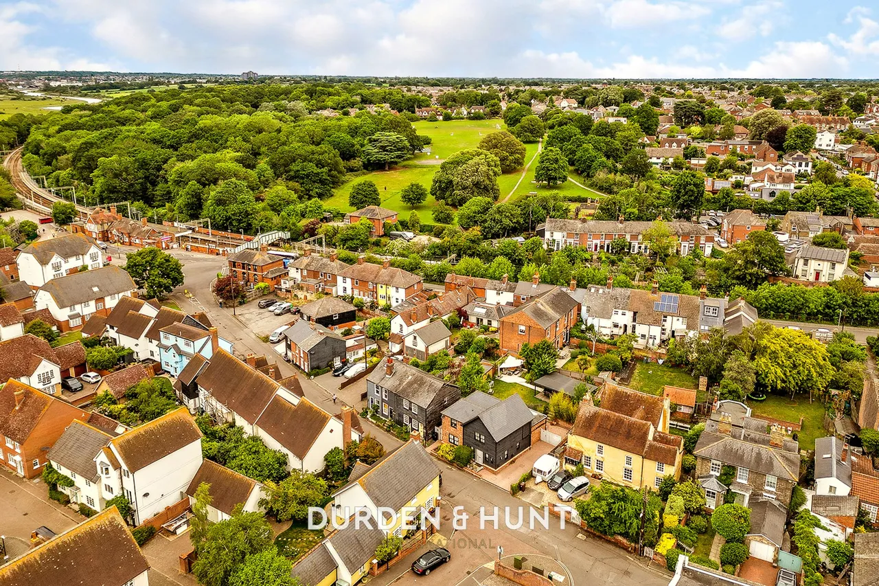 West Street, Wivenhoe, CO7, photo 37