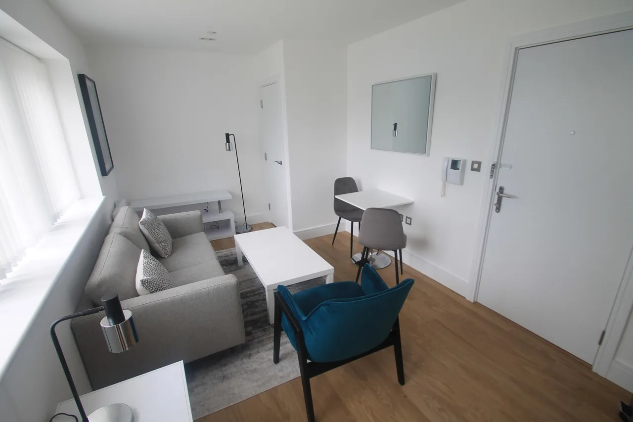 Arrowhead House, LU4, photo 2