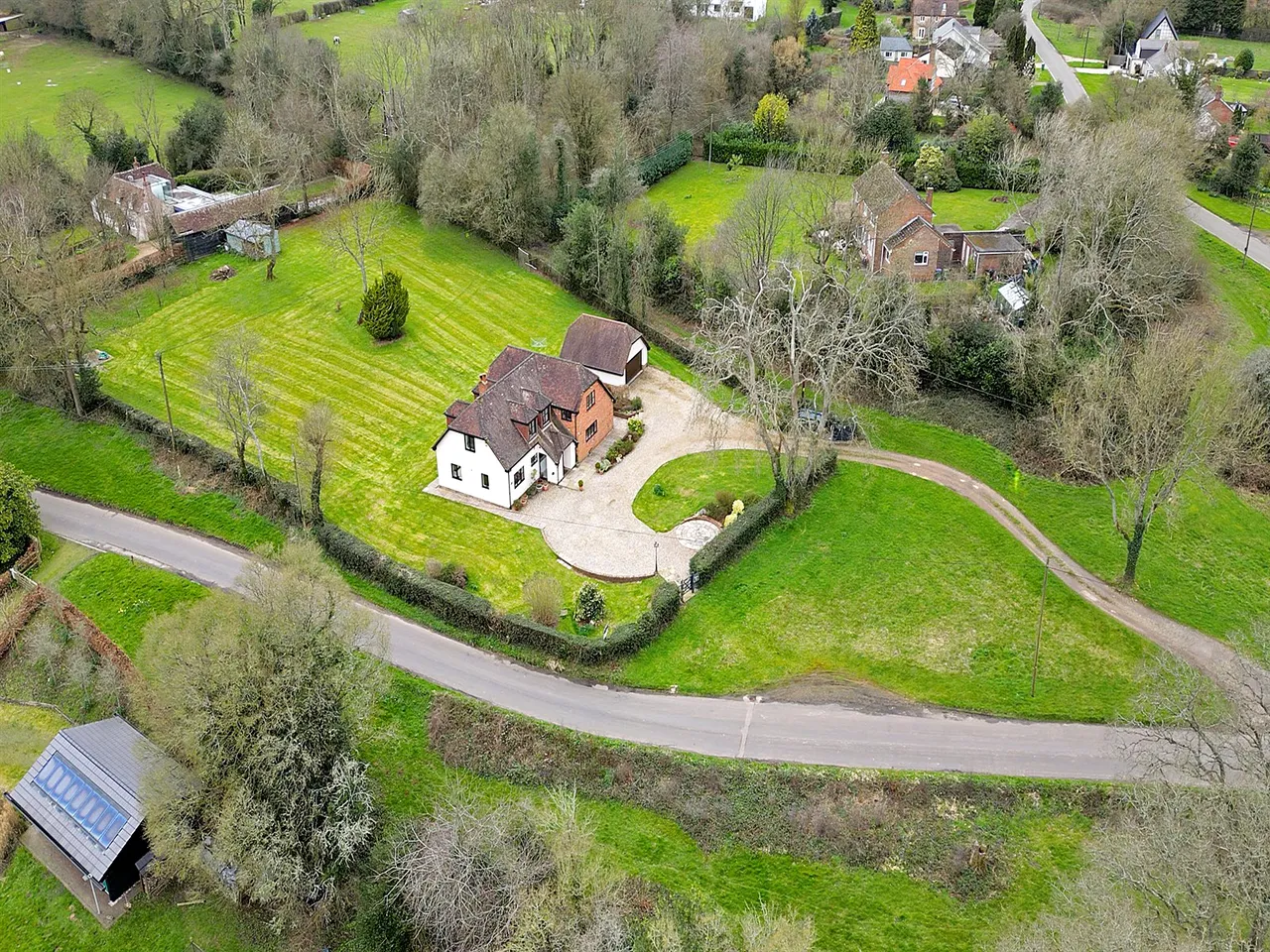 4 bed house for sale, Wheel Barrow Town, Stelling Minnis, CT4