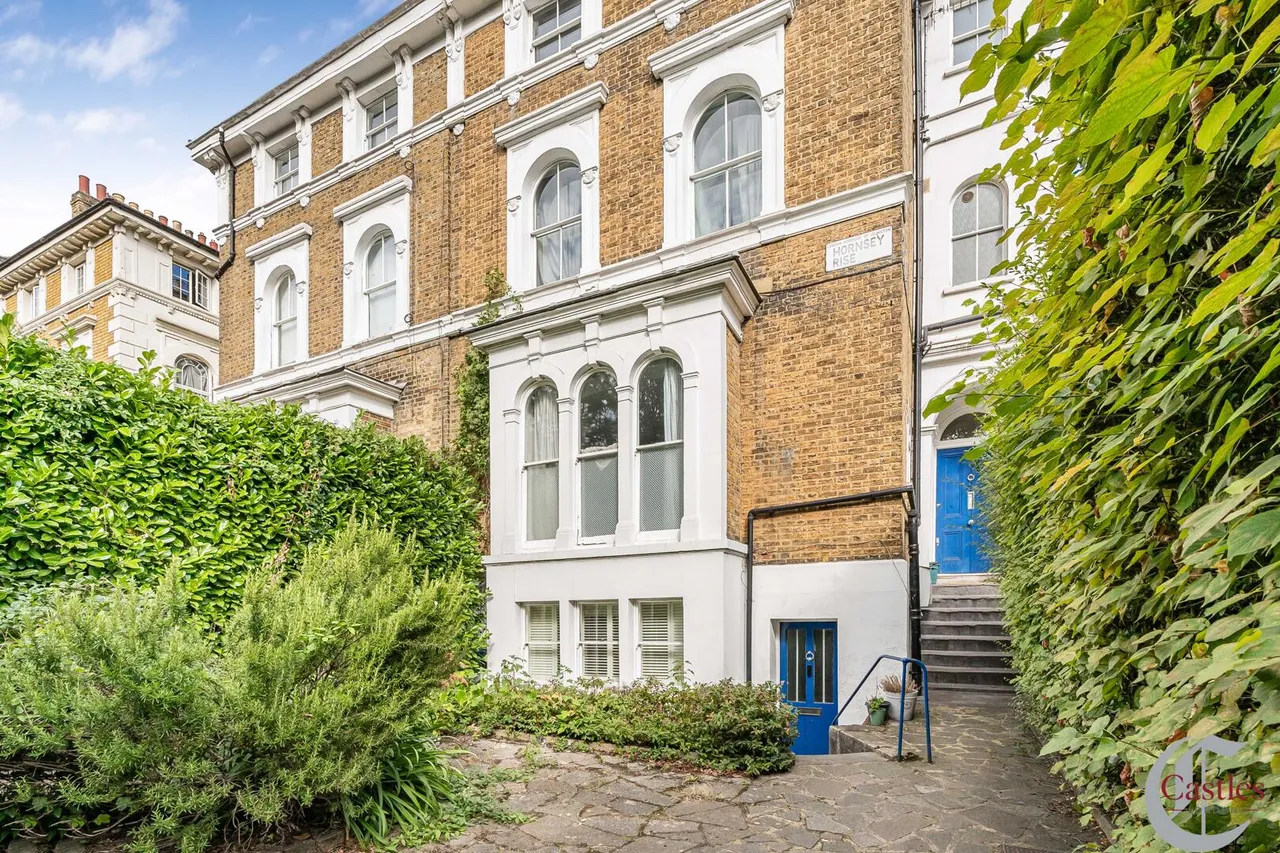 2 bed property for sale, Hornsey Rise, N19
