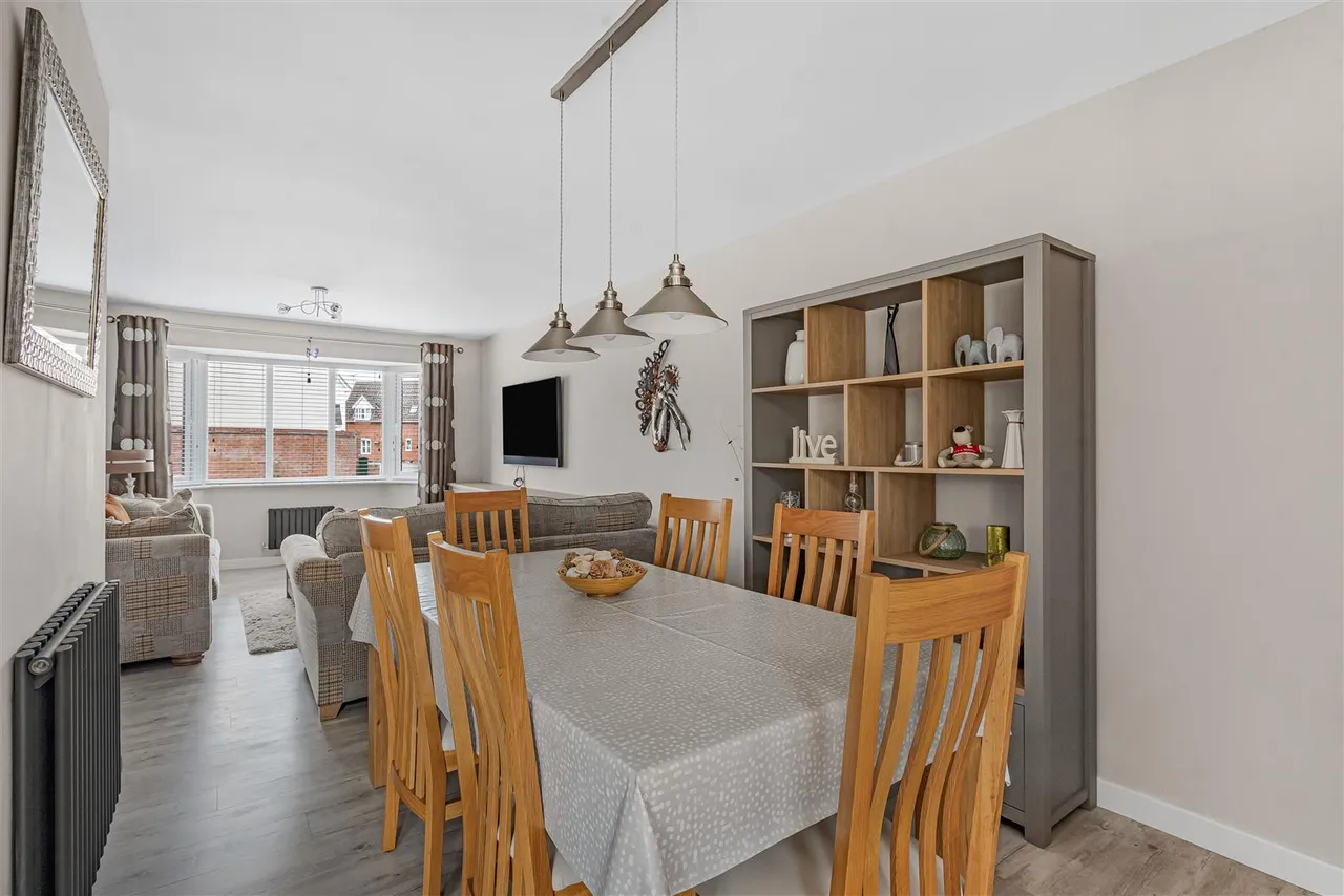 Manor Farm Close, Haverhill, CB9, photo 10