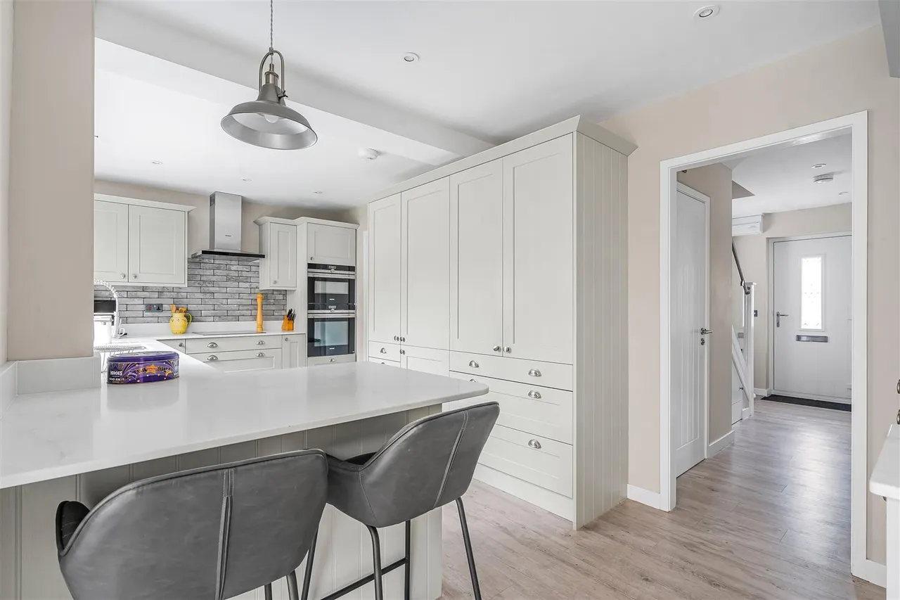 Manor Farm Close, Haverhill, CB9, photo 4