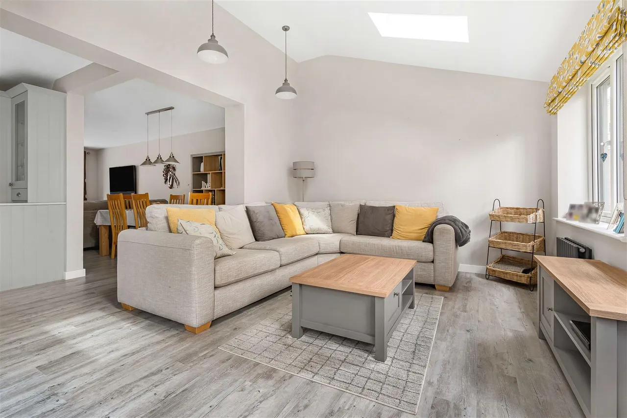 Manor Farm Close, Haverhill, CB9, photo 12