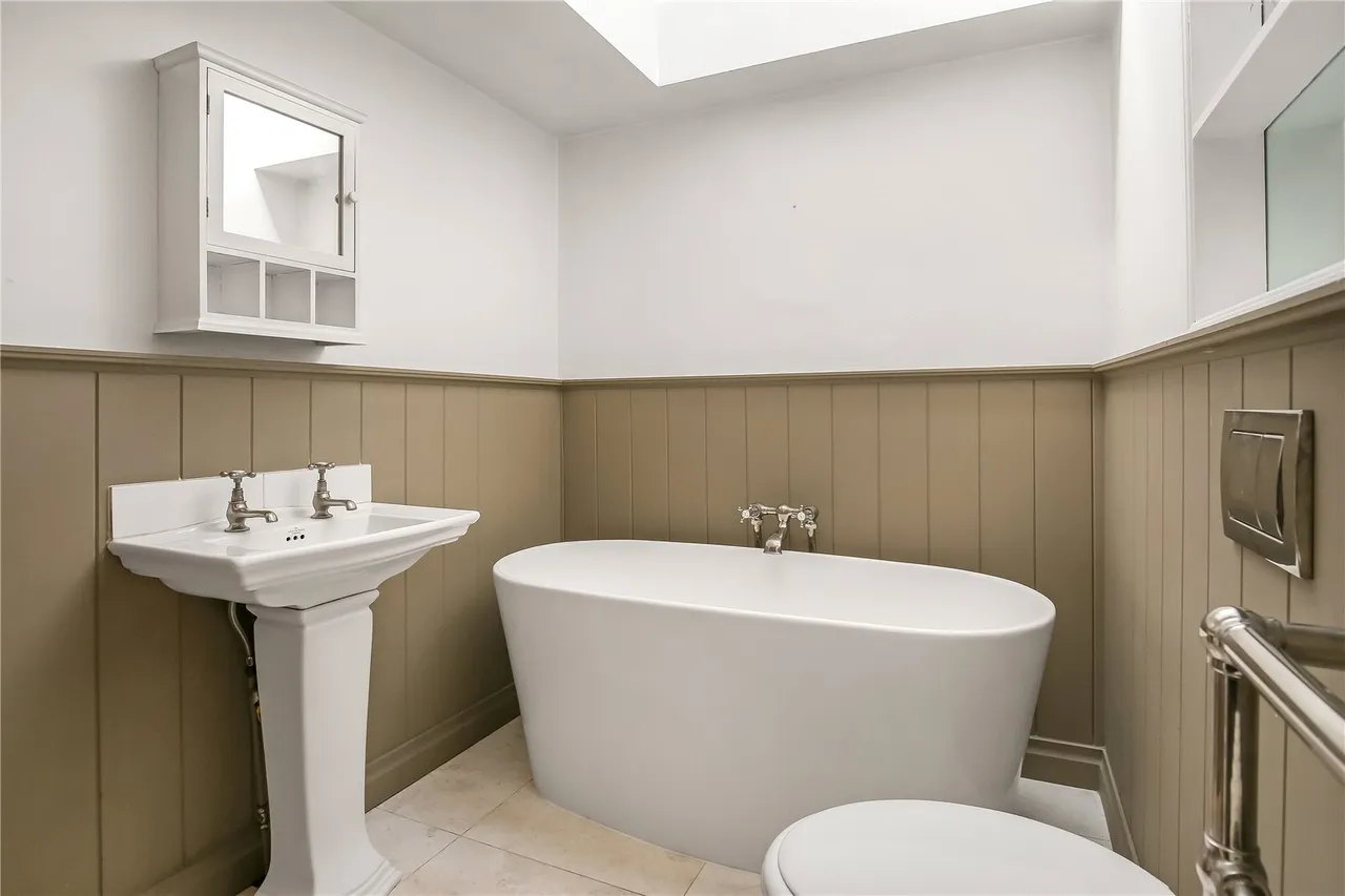 Harnham Road, Salisbury, Wiltshire, SP2 8JG, photo 10