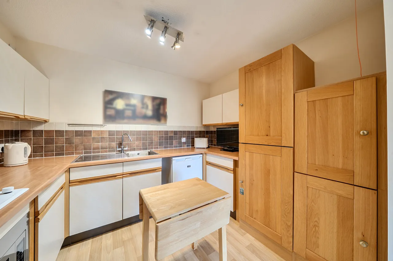 Windsor Close, Northwood, HA6, photo 15
