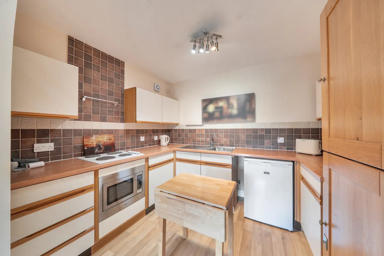 Windsor Close, Northwood, HA6, photo 14