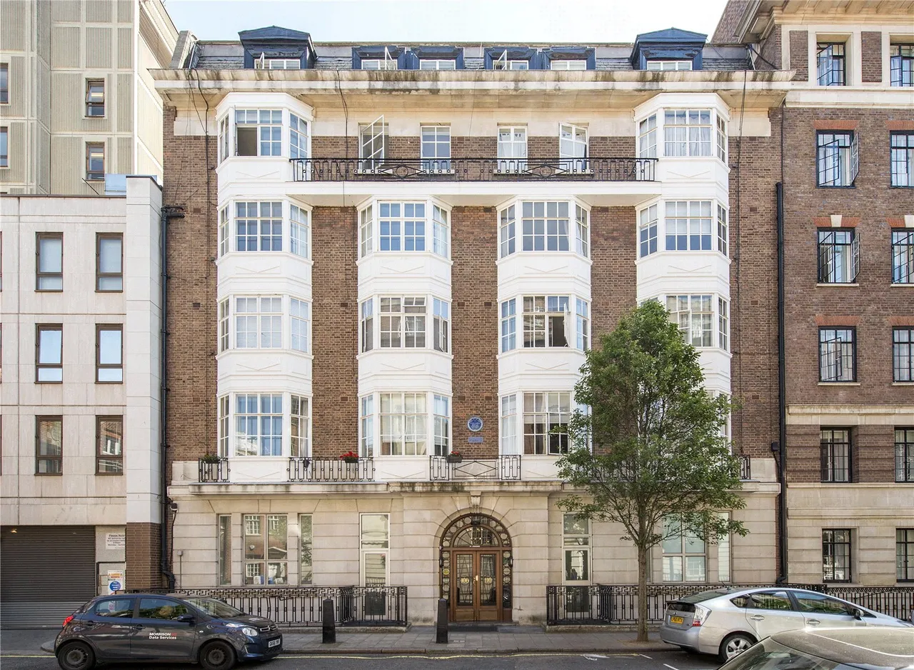 2 bed flat for sale, Hallam Street, Fitzrovia, W1W
