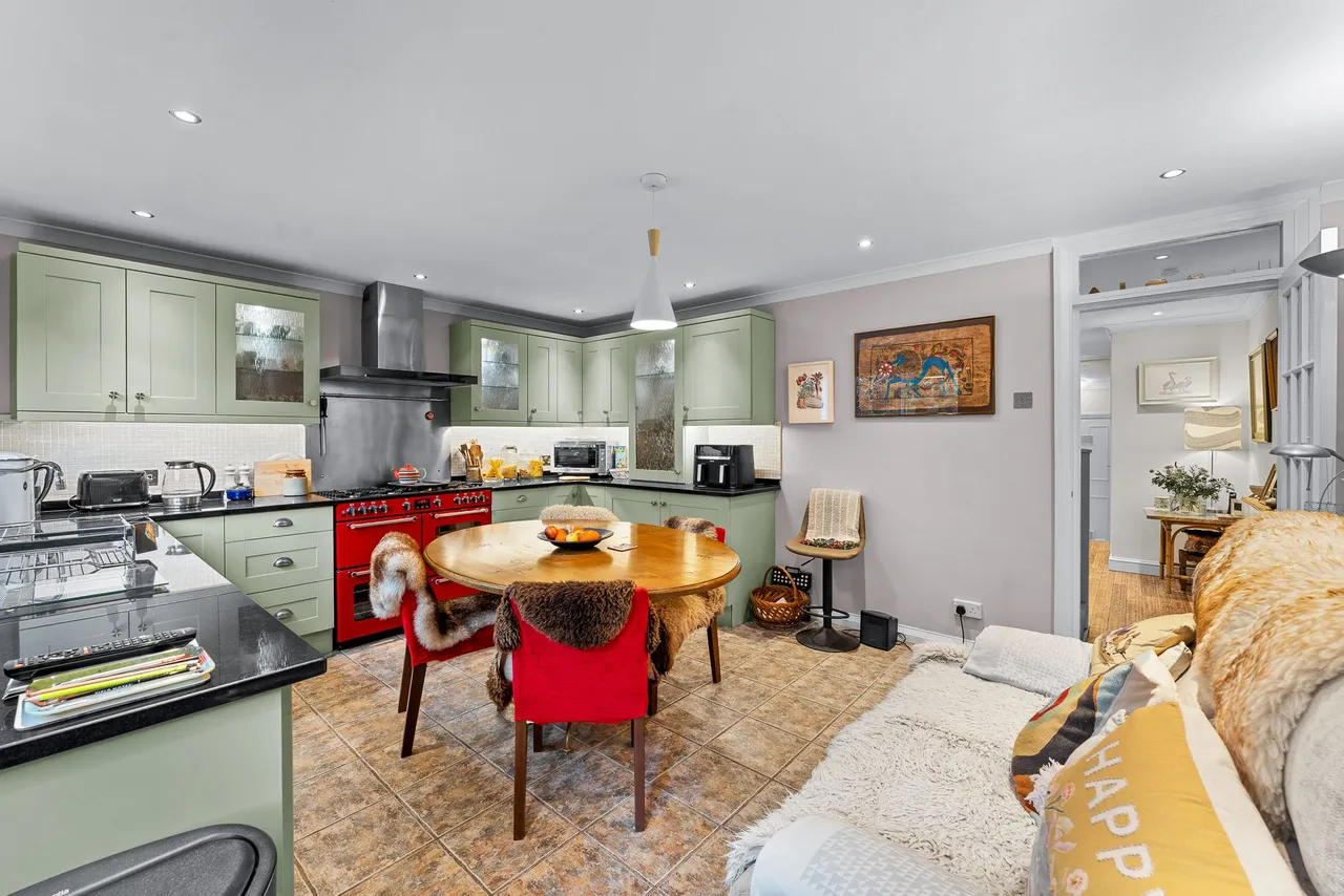 Domville Close, Lymm, photo 6