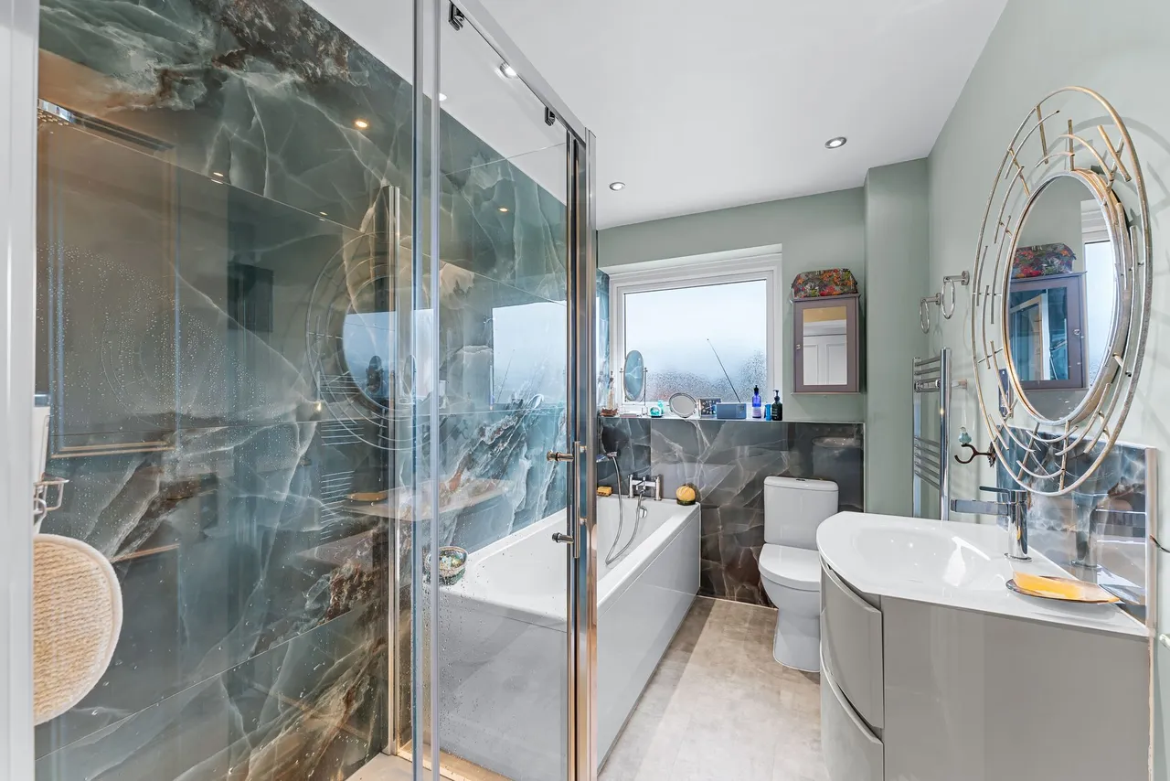 Domville Close, Lymm, photo 13