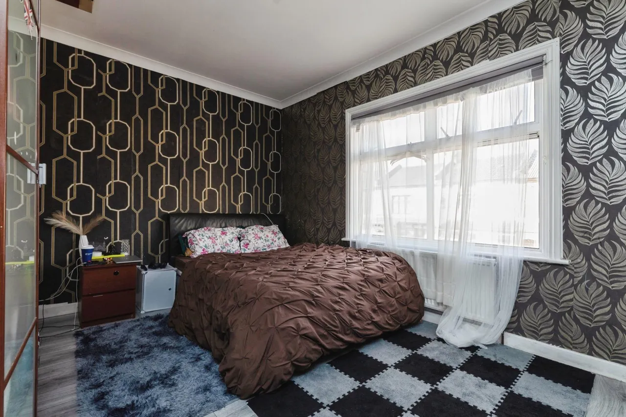 Ferndale Road, London, E7, photo 9