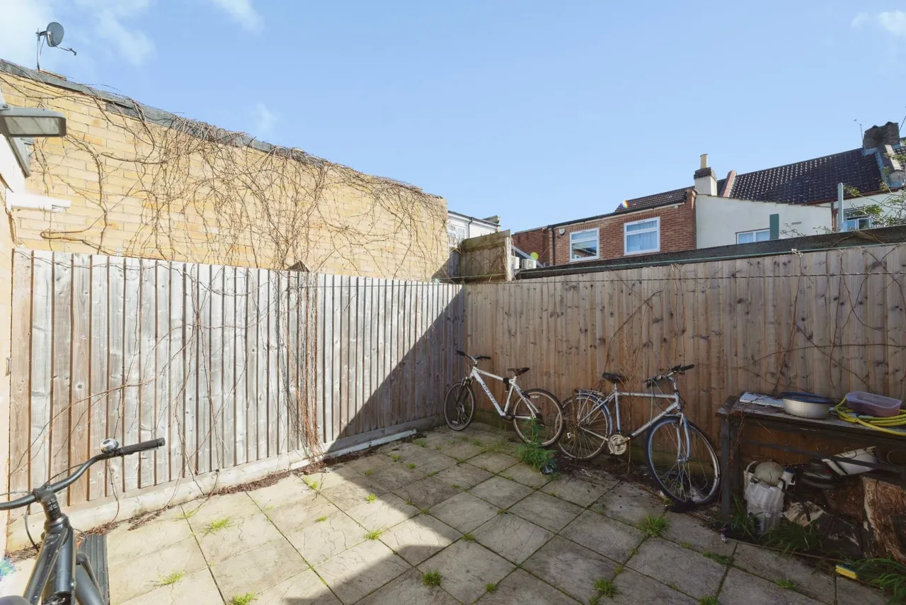 Ferndale Road, London, E7, photo 17