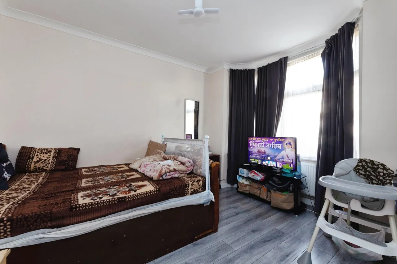 Ferndale Road, London, E7, photo 7