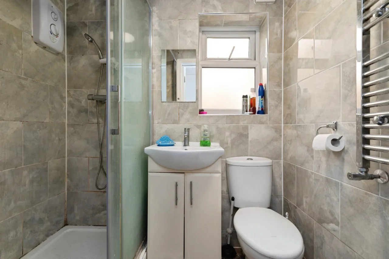 Ferndale Road, London, E7, photo 16