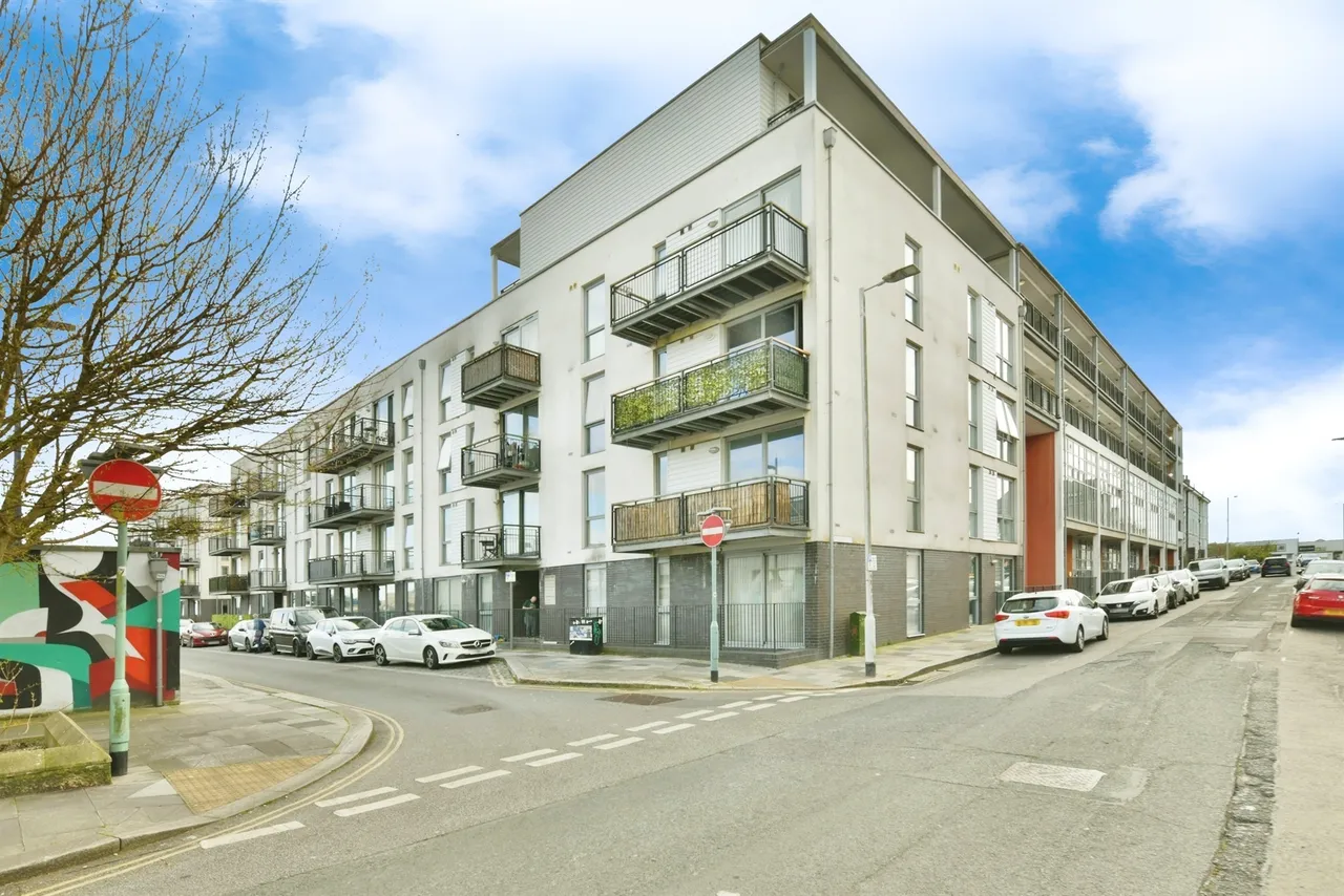 1 bed flat for sale, Brittany Street, Plymouth, PL1