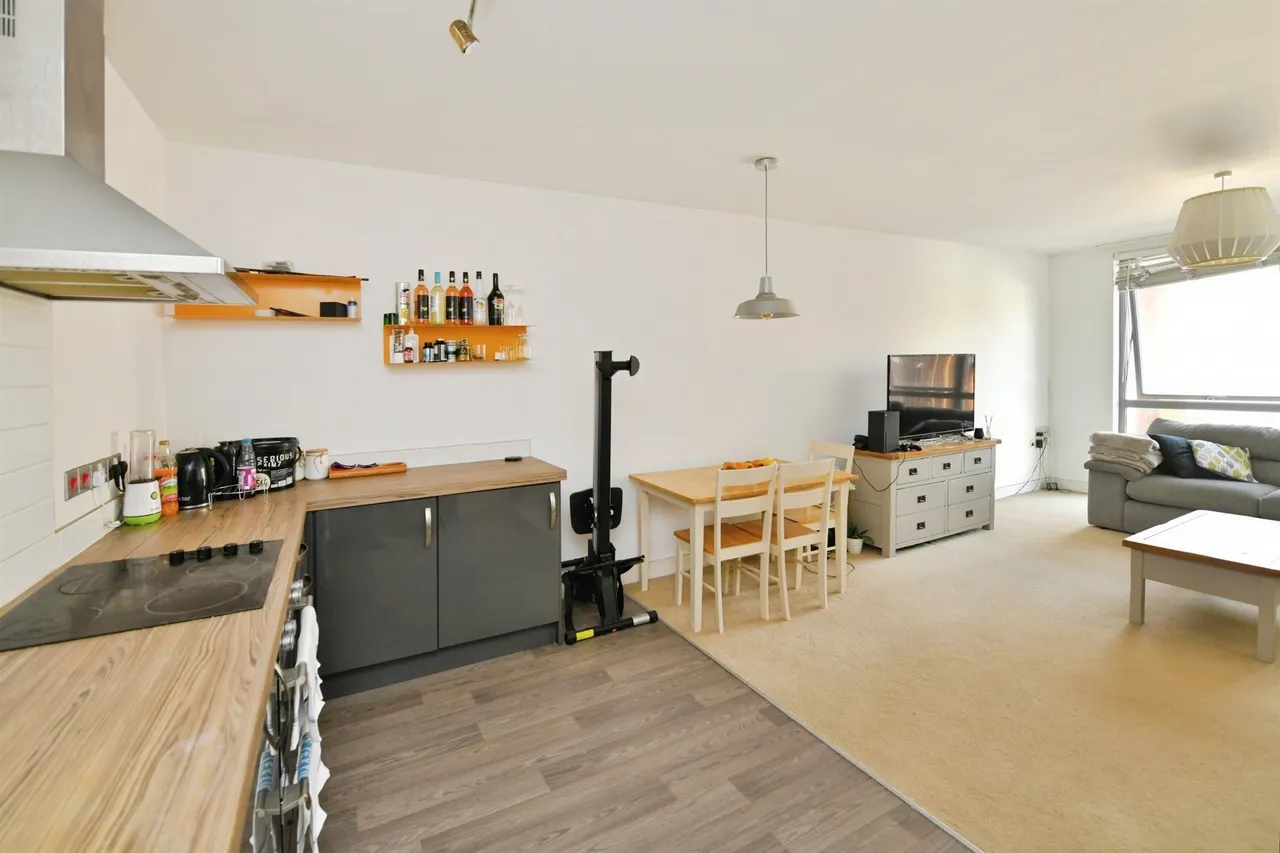 Brittany Street, Plymouth, PL1, photo 5