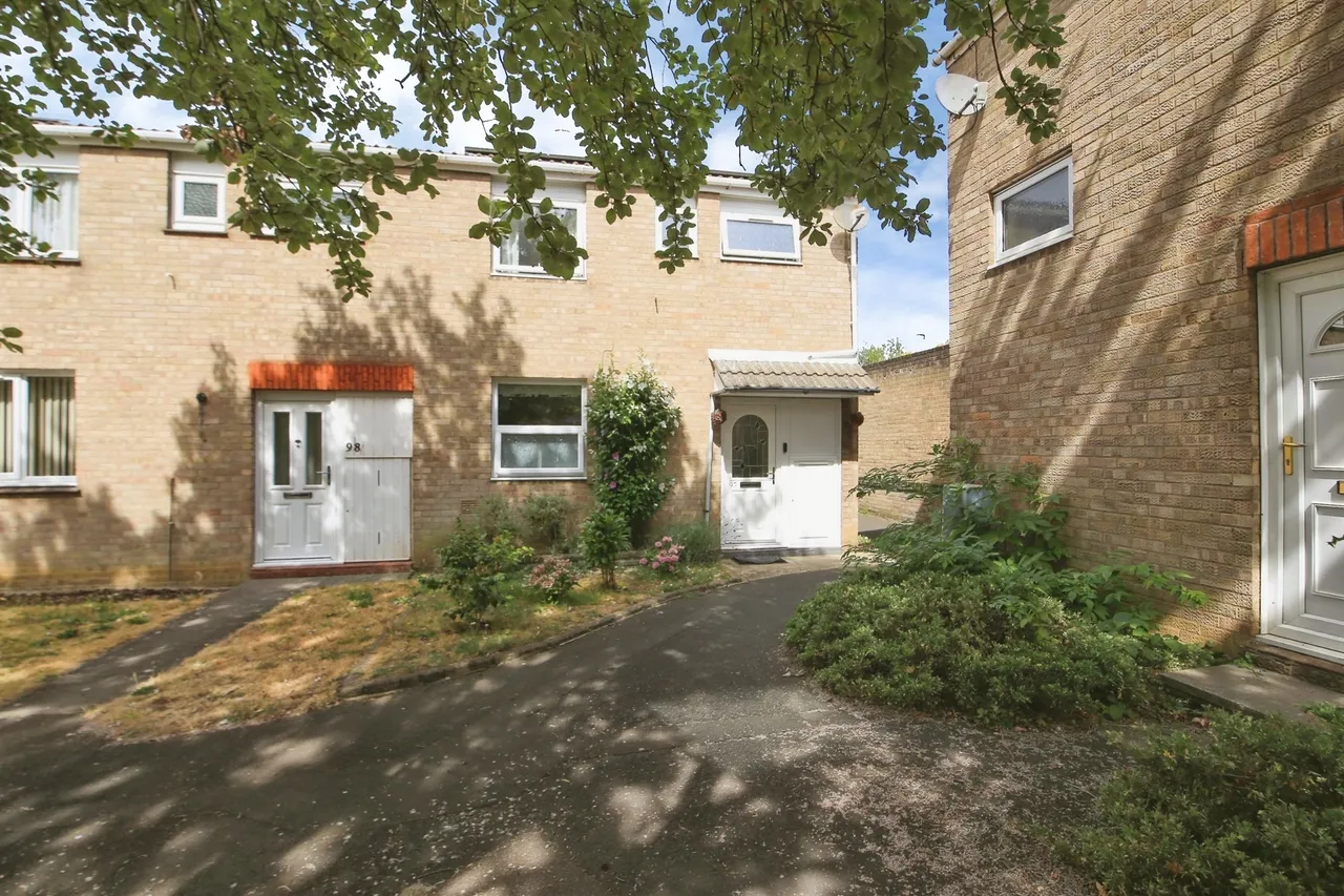 3 bed house for sale, The Dell, Peterborough, PE2