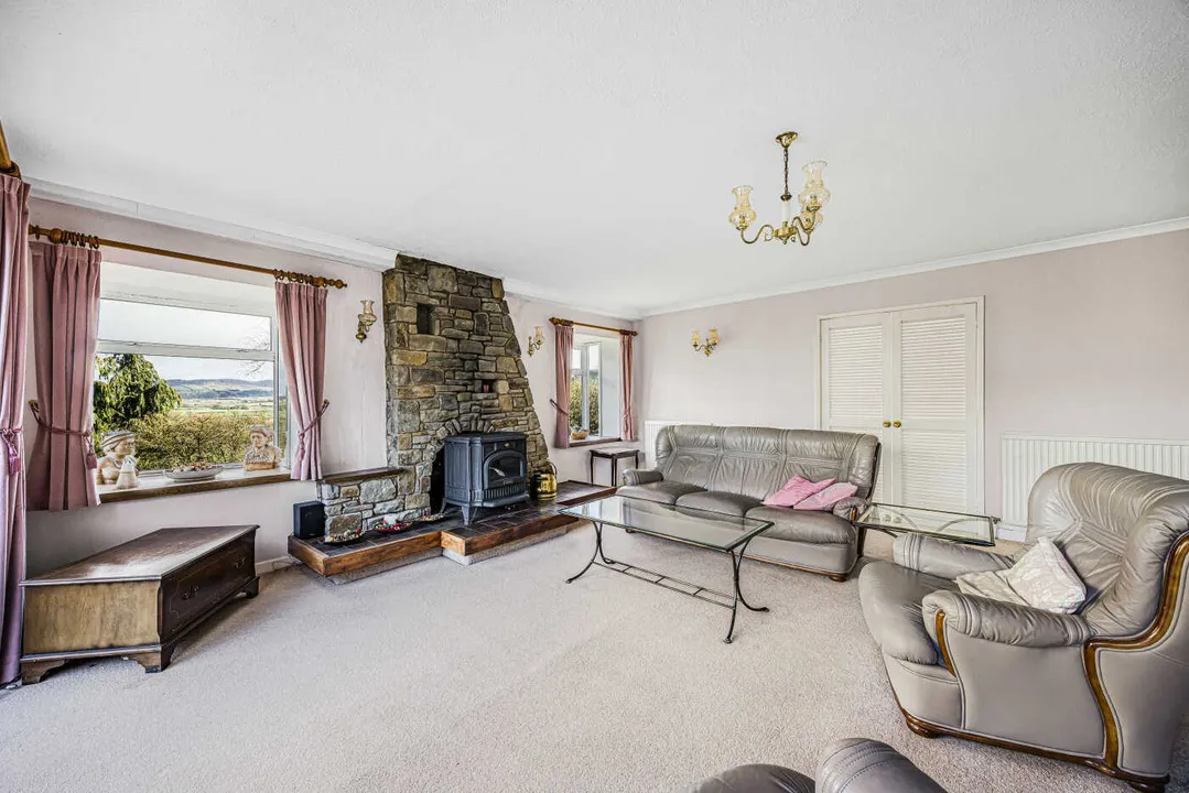Detached with outbuilding and 3 acres, Wigmore, Leominster, photo 6