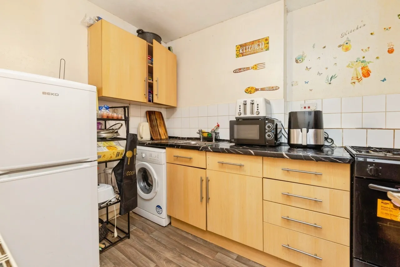 Collingwood Court, Washington, NE37, photo 5