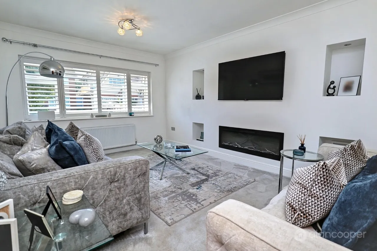 Ambleside Way, St Nicolas Park, CV11, photo 2