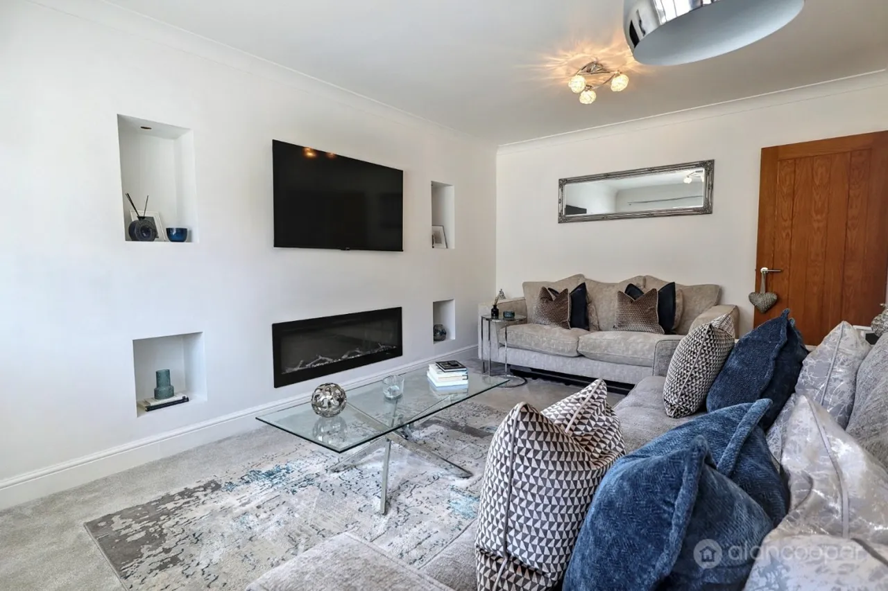 Ambleside Way, St Nicolas Park, CV11, photo 4