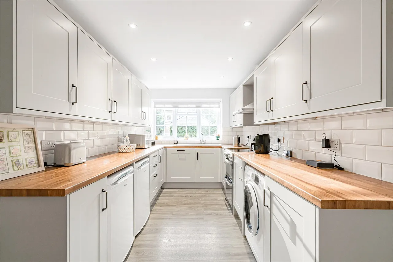 Walkers Ridge, Camberley, GU15, photo 26