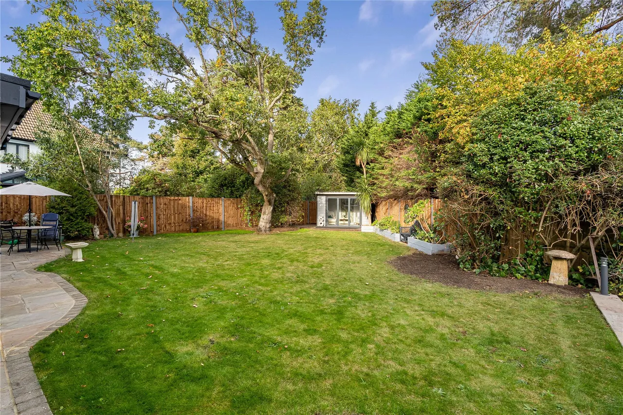 Walkers Ridge, Camberley, GU15, photo 31