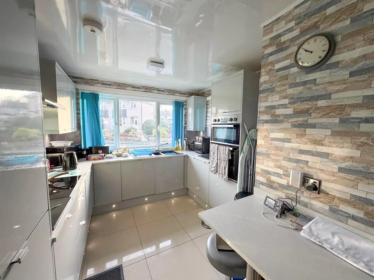 3 bed house for sale — Aireville Mount, Silsden, BD20 0HY