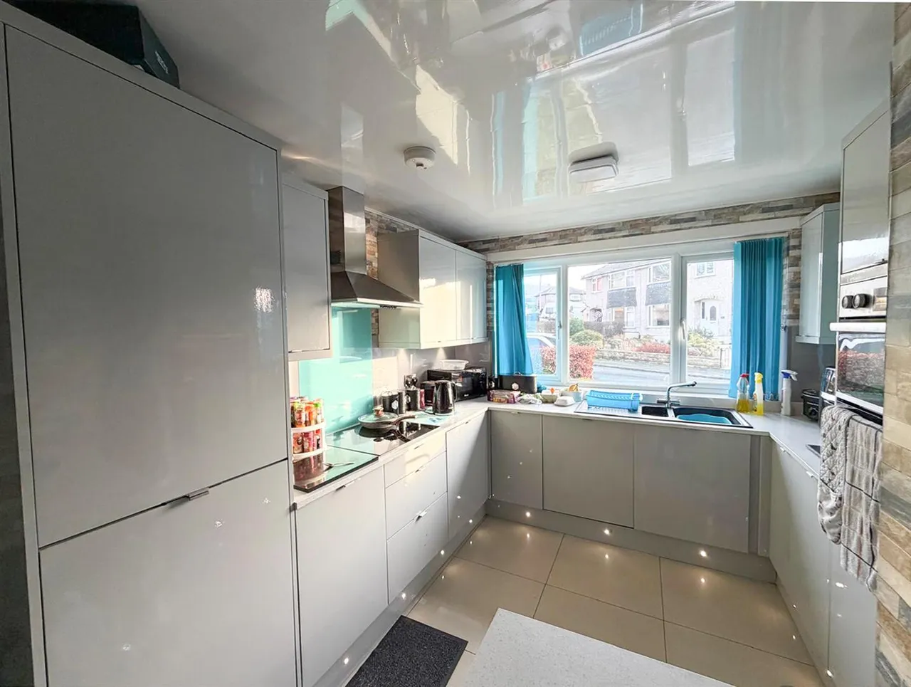 Aireville Mount, Silsden, BD20 0HY, photo 6