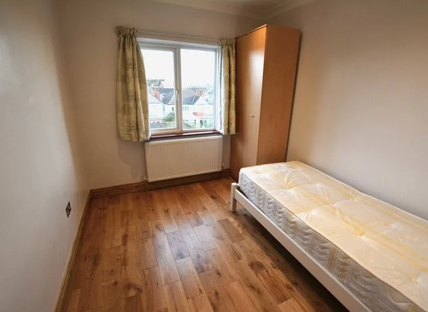 Neeld Crescent, Hendon, NW4, photo 8