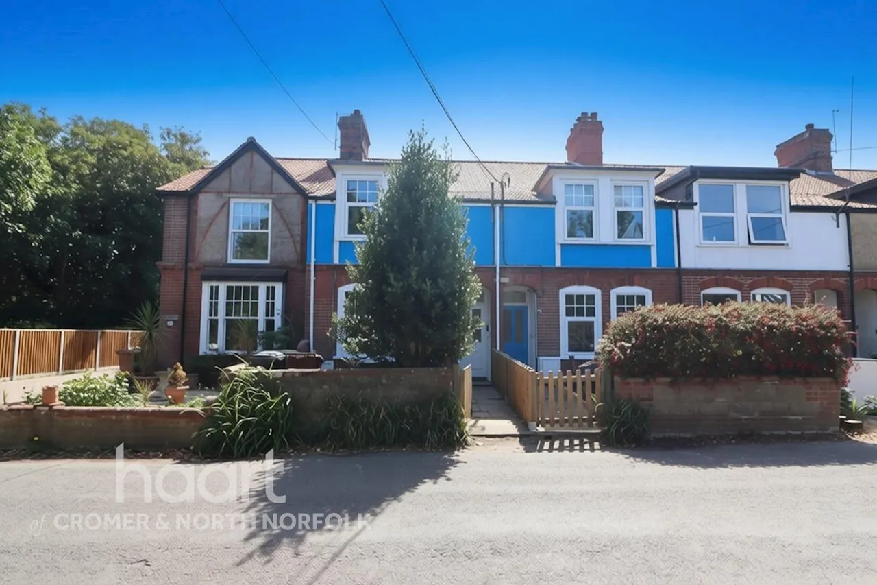 2 bed character property for sale, Pauls Lane, Cromer, NR27