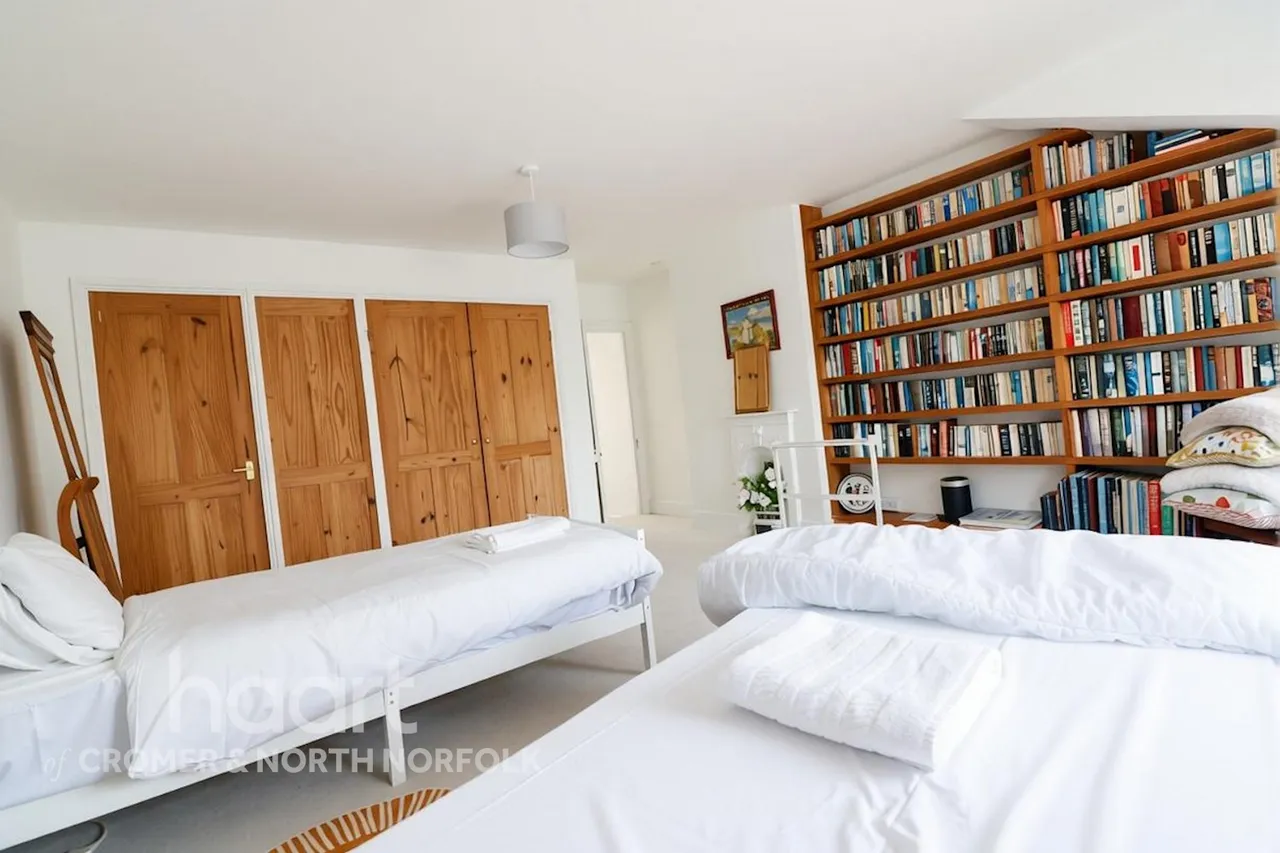 Pauls Lane, Cromer, NR27, photo 12