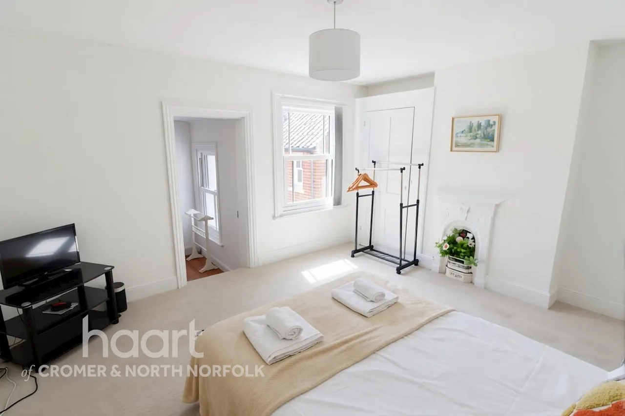 Pauls Lane, Cromer, NR27, photo 13