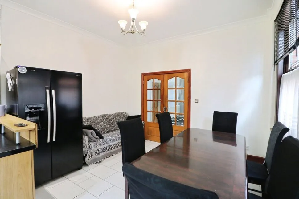 Redcliffe Gardens, Ilford, IG1, photo 9