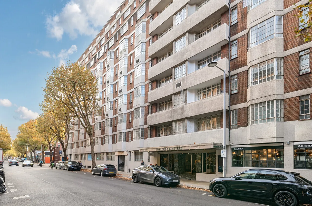 flat for sale, Sloane Avenue, London, SW3