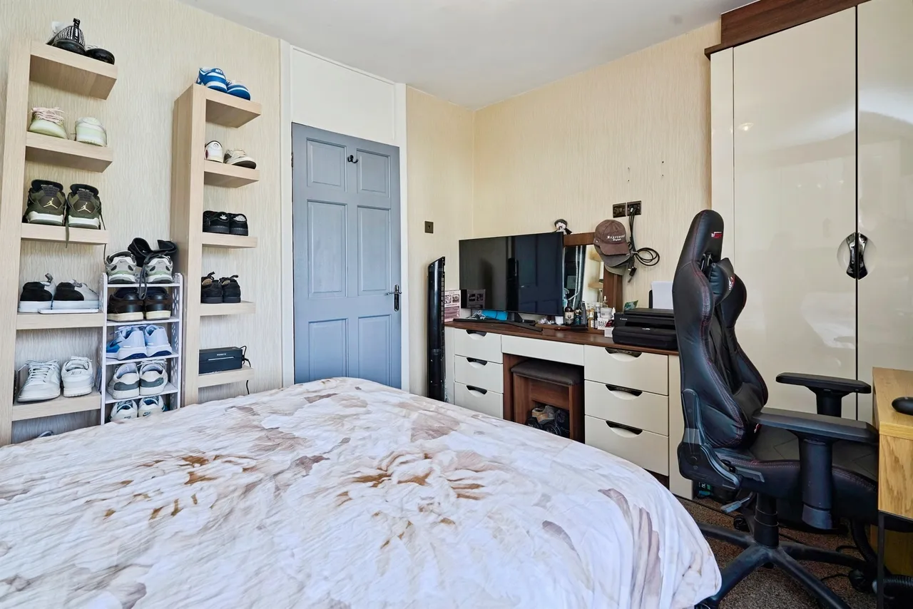 Dickinson Drive, Walsall, WS2, photo 6