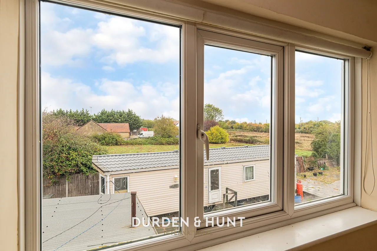 Southend Road, Fobbing, SS17, photo 19