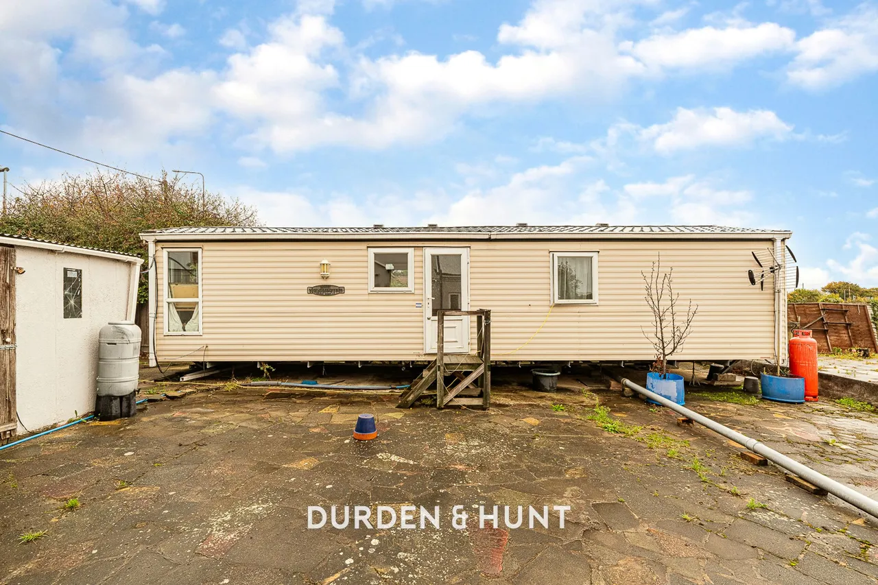 Southend Road, Fobbing, SS17, photo 28