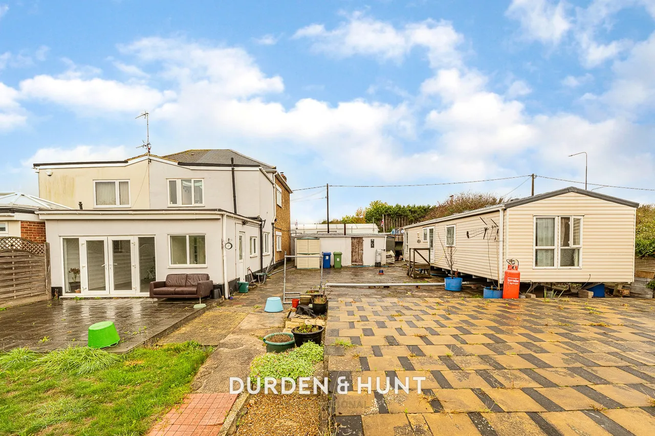 Southend Road, Fobbing, SS17, photo 26