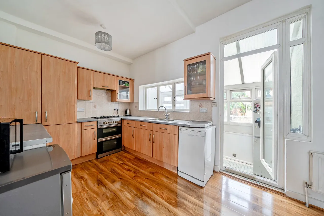 Minard Road, SE6, photo 3