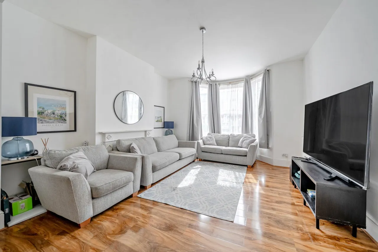 Minard Road, SE6, photo 2