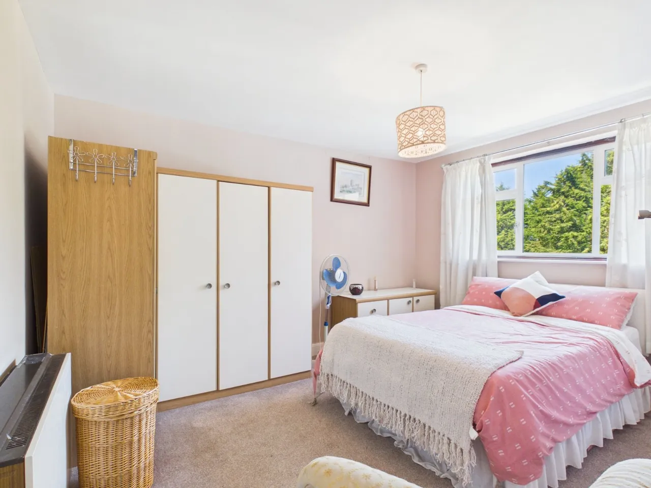 Wraysbury, Berkshire, photo 11