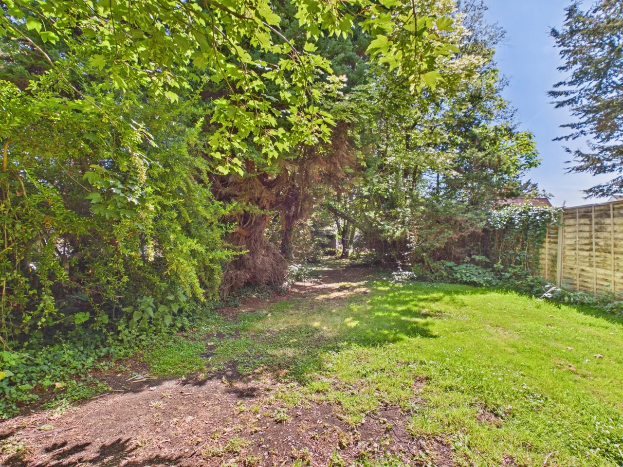 Wraysbury, Berkshire, photo 6